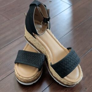 DB Dolce Vita Elegant Black Woven Espadrille Sandals